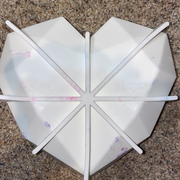 Lot of 3 Large Silicone Baking Molds Cakes EUC - Picture 2 of 4